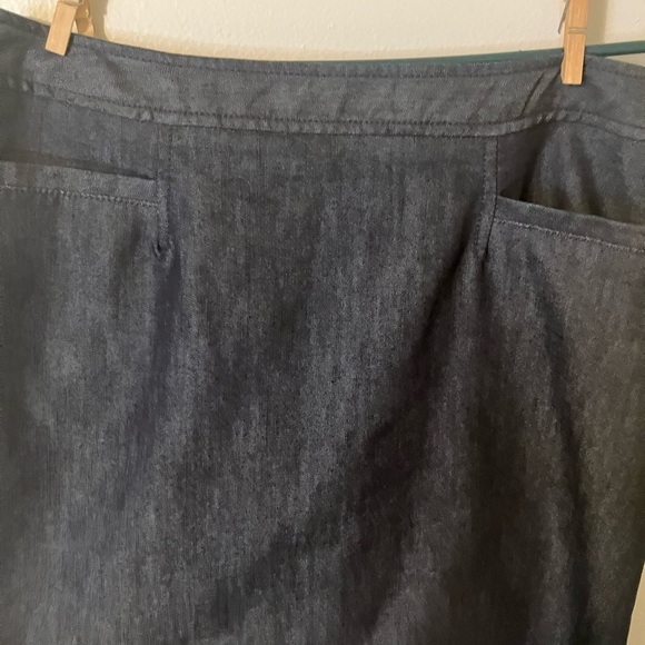 Halogen Jean‎ skirt size 14 knee length - Picture 2 of 7